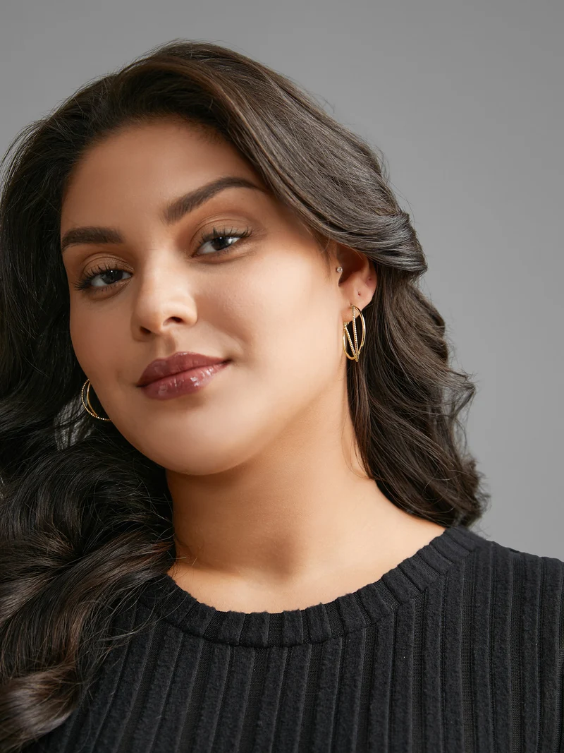 Twist Design Hoop Earrings