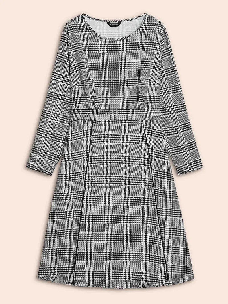 Houndstooth Round Neck Shirred Tucked Seam Dress