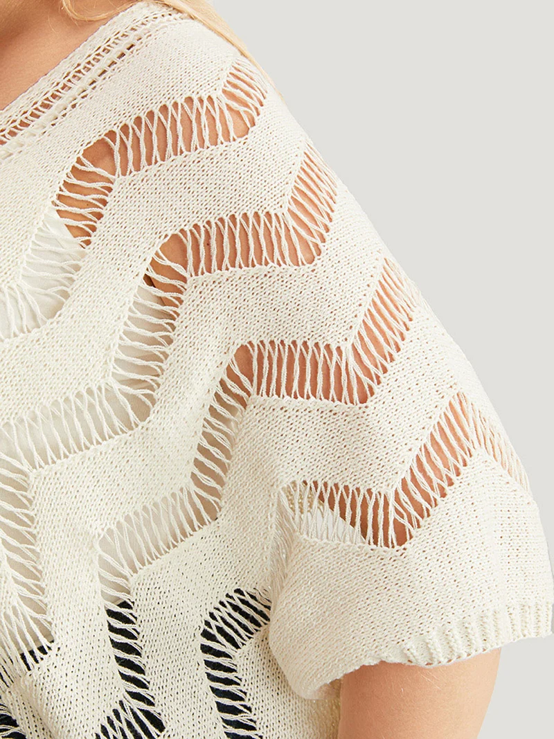 Ripple Print Hollow Out V Neck Eyelet Knit Top
