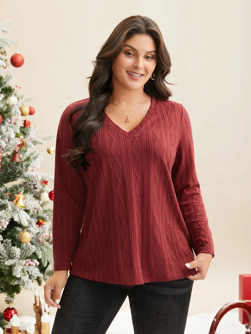 V-neck Cable Knit Slim-Fit Tee