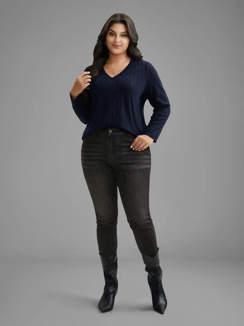 V-neck Cable Knit Slim-Fit Tee