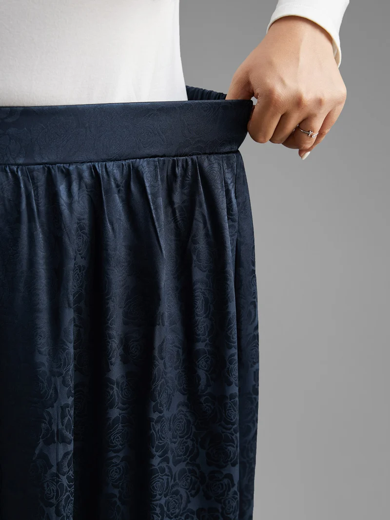 Textured Floral Elastic Waist Pocket Skirt