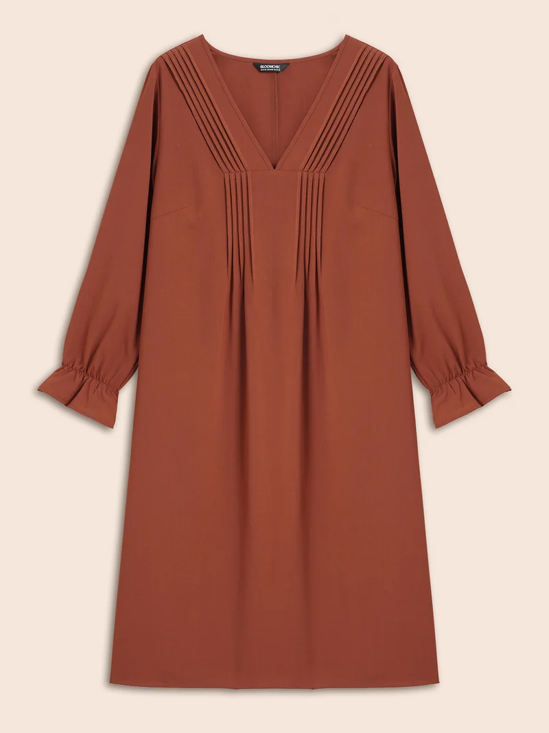 V Neck Pleated Lantern Sleeve Dress