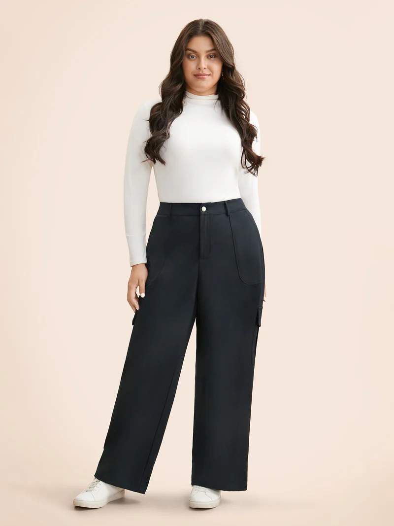 Mid Rise Patched Pocket Wide Leg Pants