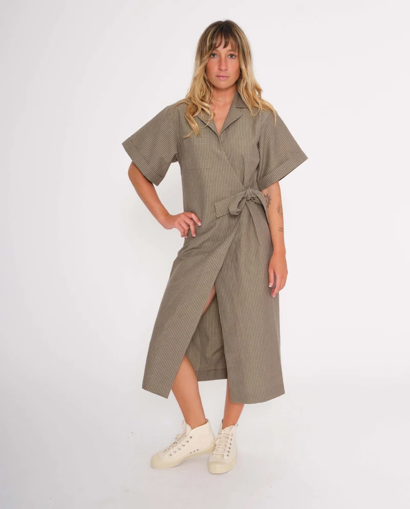 Robe cache-coeur en coton bio et lin