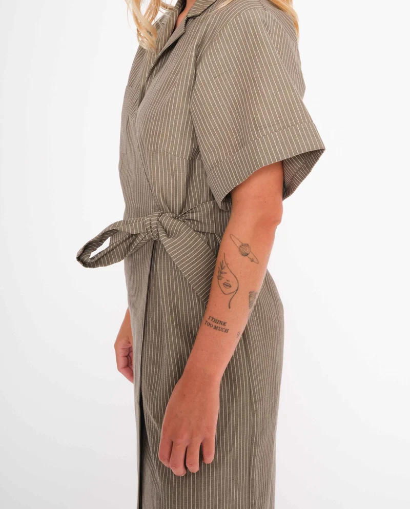 Robe cache-coeur en coton bio et lin