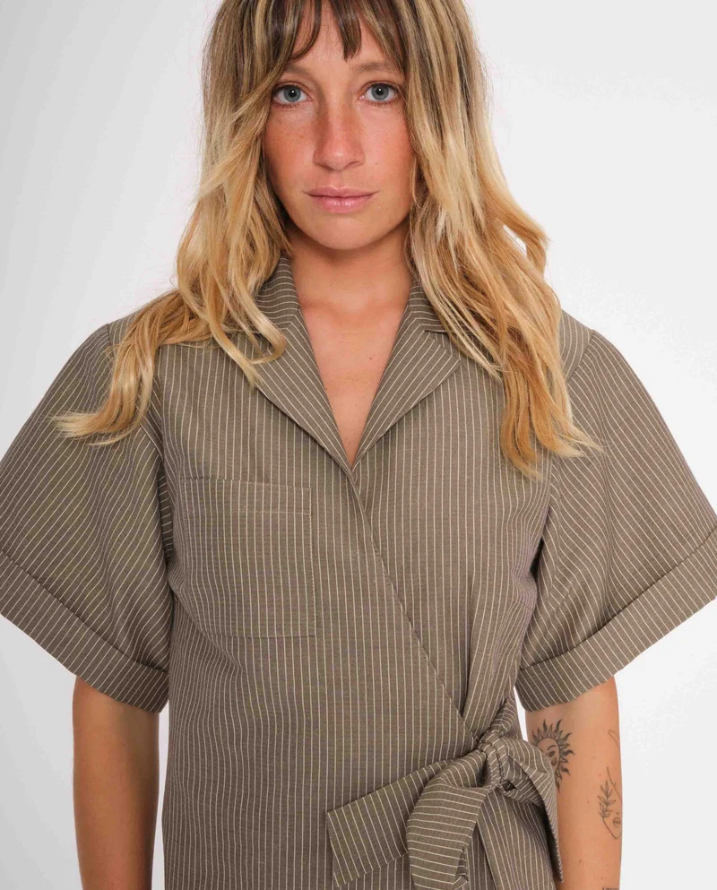 Robe cache-coeur en coton bio et lin