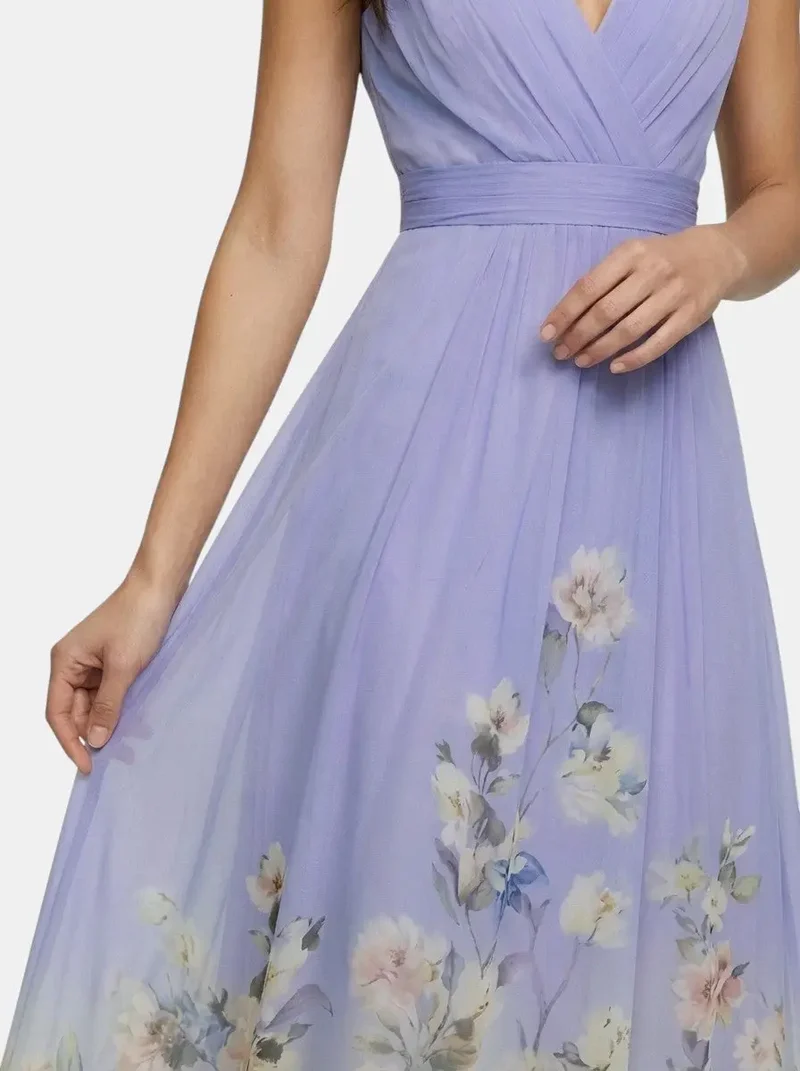 Women's Lightweight Elegant Summer Dress | Flattering Airy Comfort