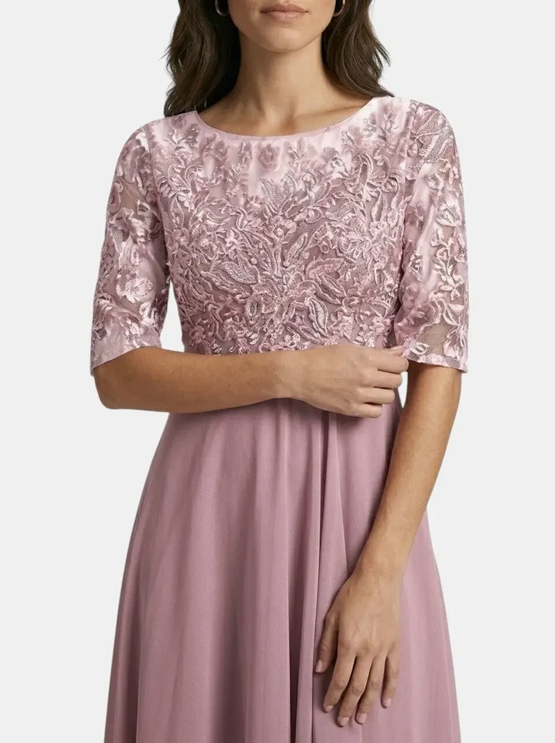 Women's Elegant Lace Dress | Timeless White Cocktail Dress for Special Occasions