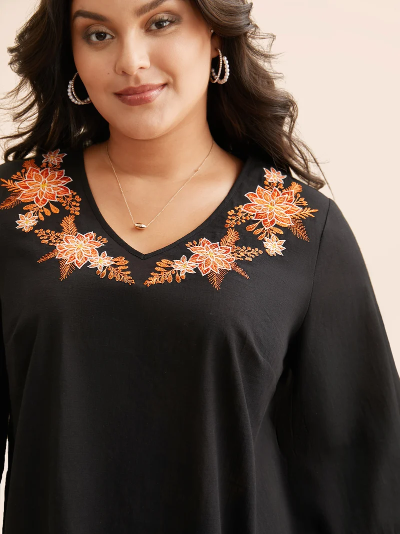Embroidered V-neck Ruffle Sleeve Blouse