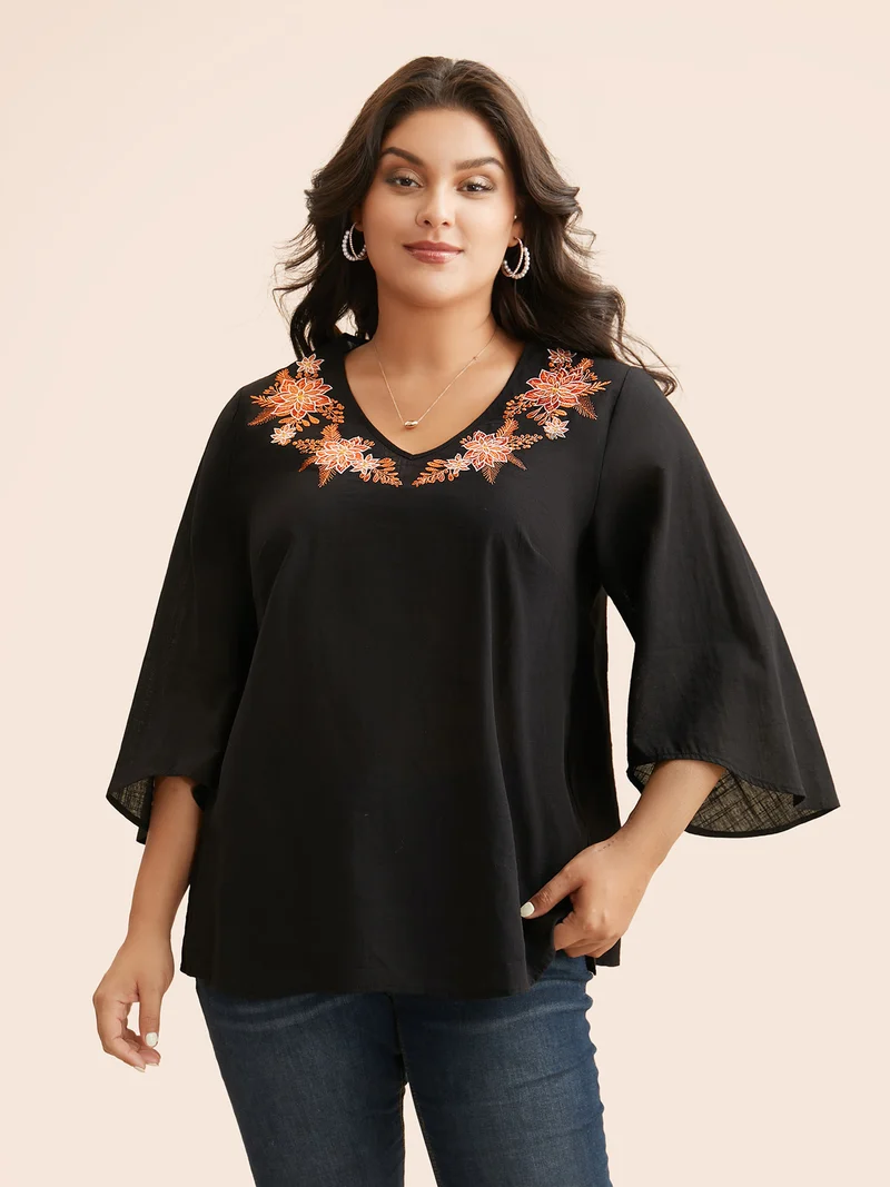 Embroidered V-neck Ruffle Sleeve Blouse