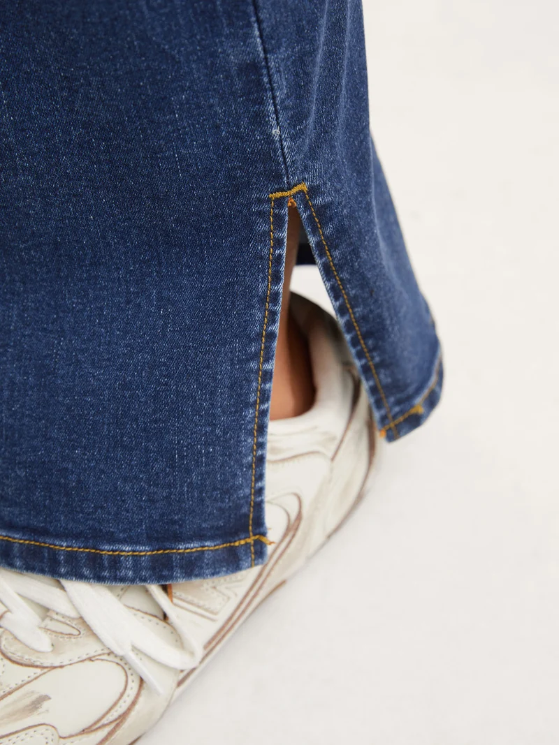 Vintage Split Hem Straight-Leg Jeans