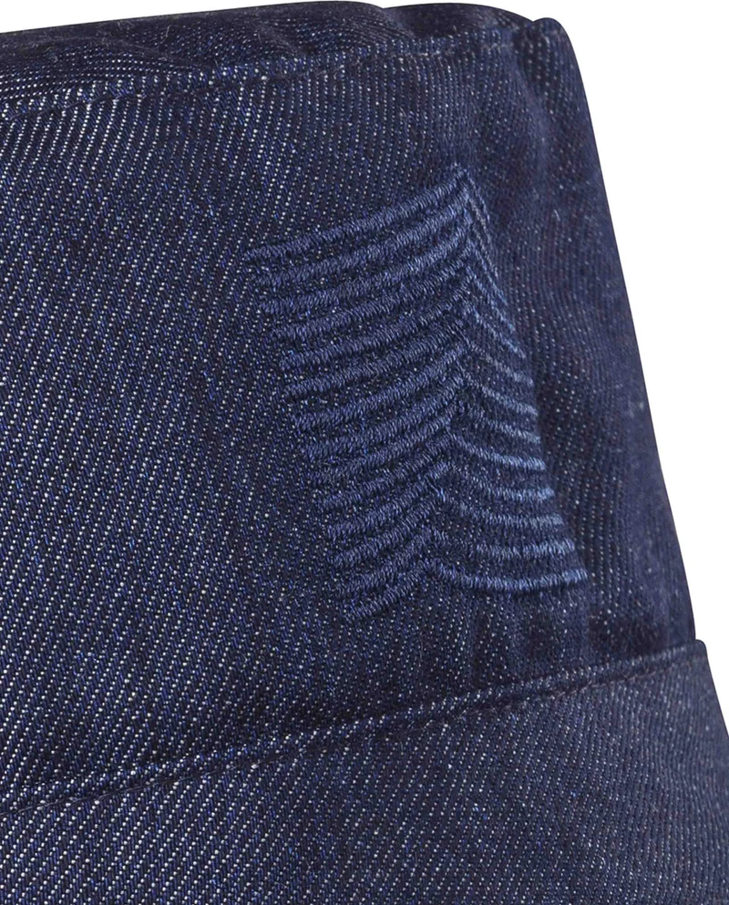 Chapeau en denim