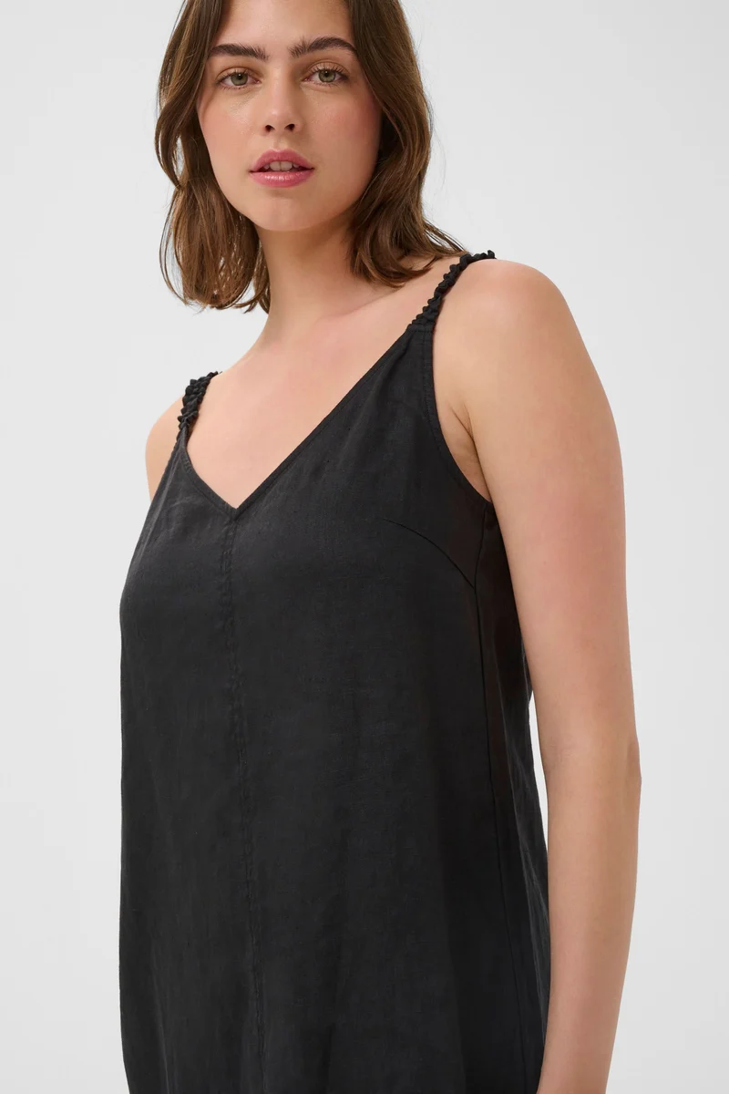 Robe Elinor midi fluide à bretelles fines