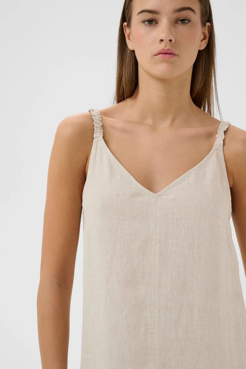 Robe Elinor midi fluide à bretelles fines