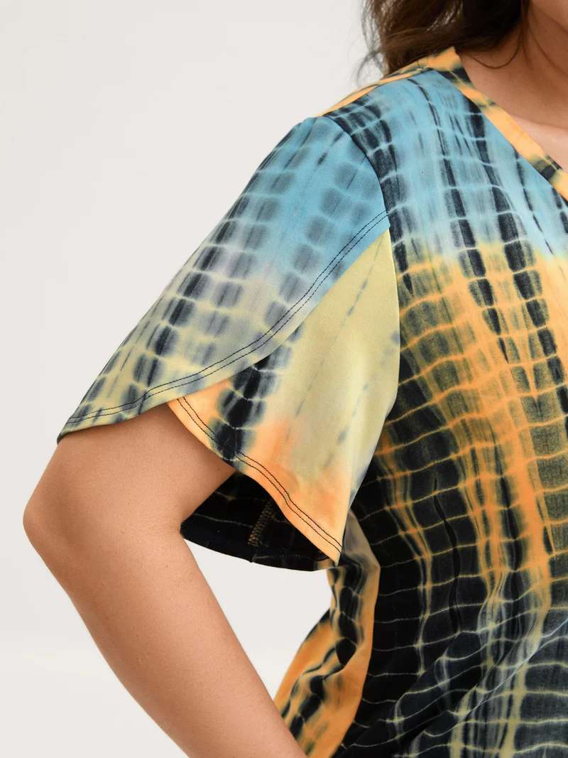 Tie-Dye Petal Sleeve V-Neck T-Shirt