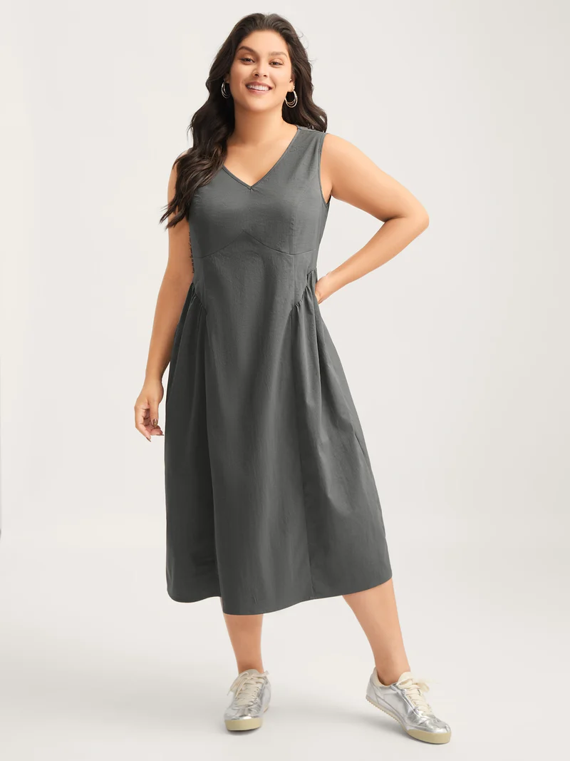 Solid Pleated Drop Waist Midi Dress