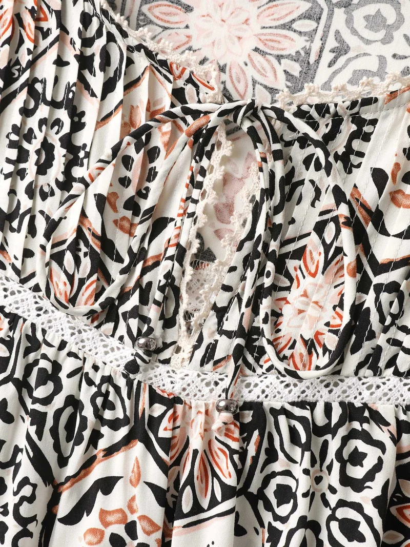 Ornate Print Toothpick Pleats Blouse