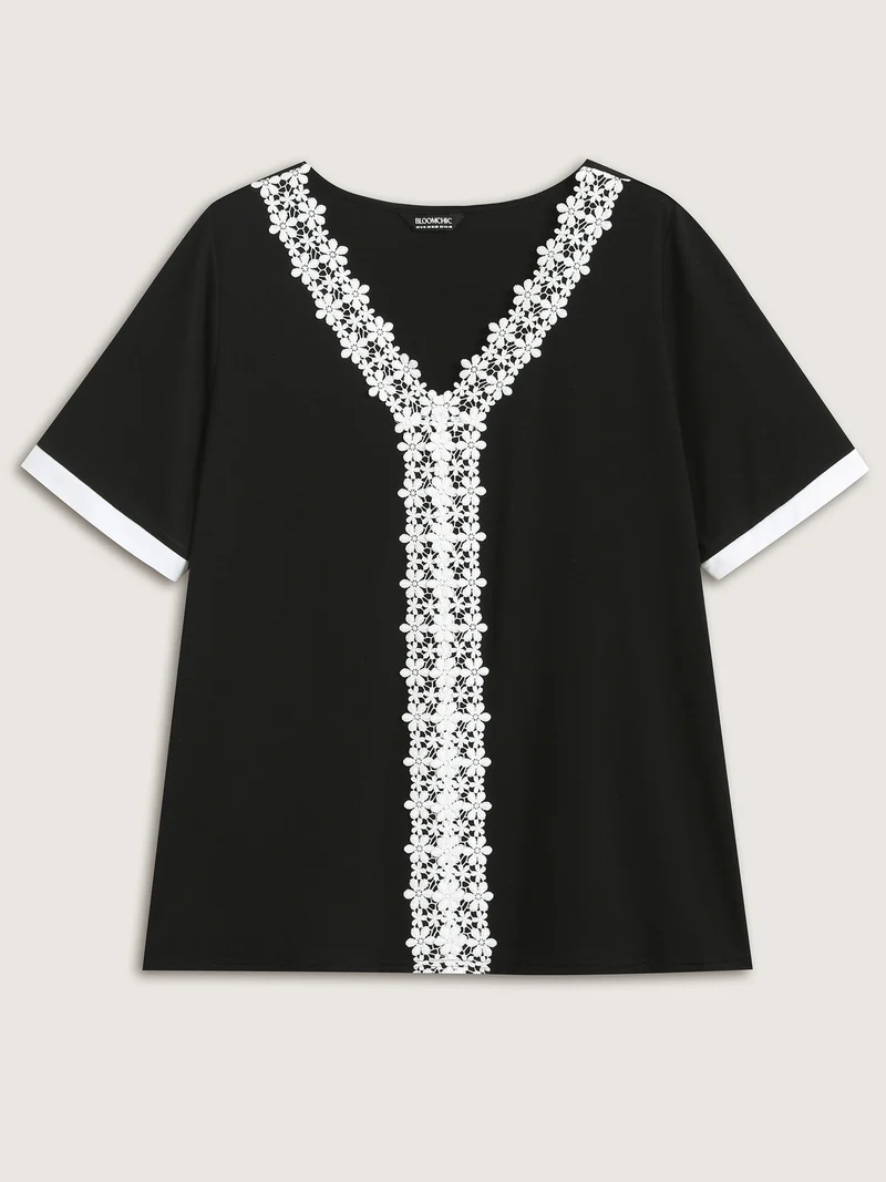 Stretchy Floral Lace Color Contrast T-Shirt