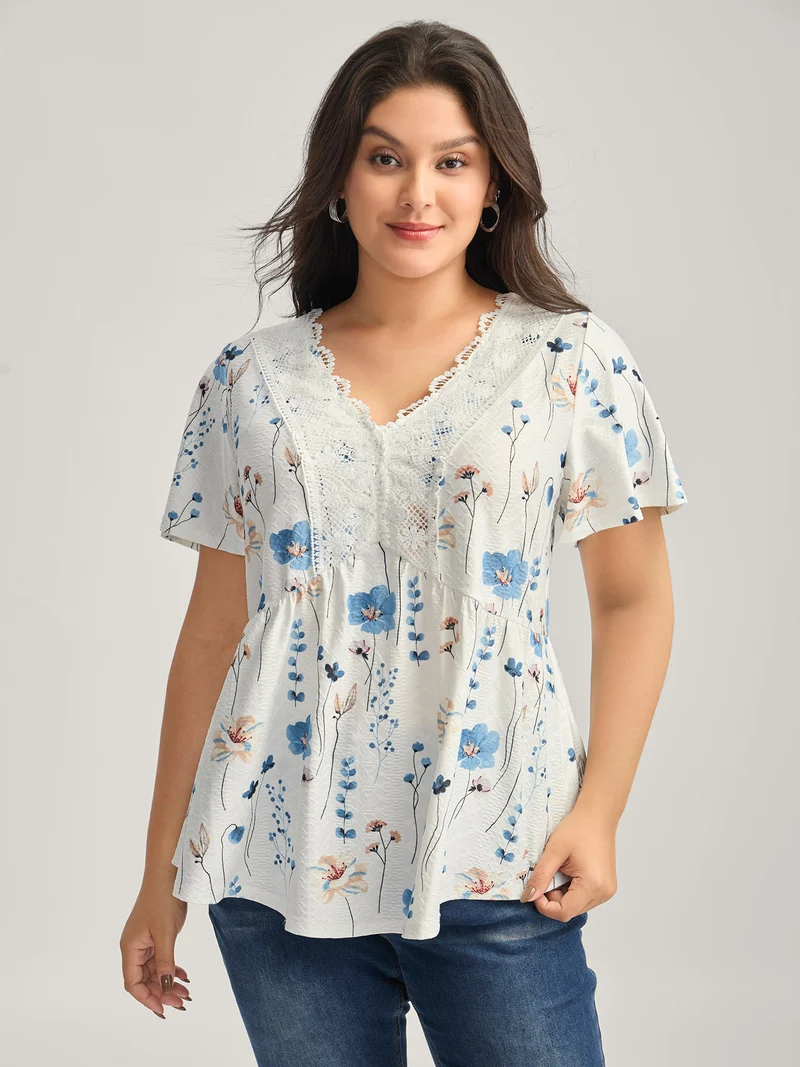 Floral Lace-Trimmed Textured Babydoll Top