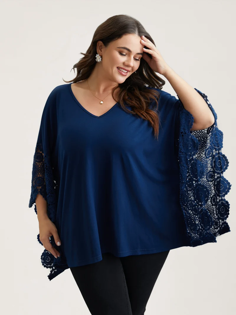 V-Neck Crochet Lace Batwing Sleeve T-Shirt