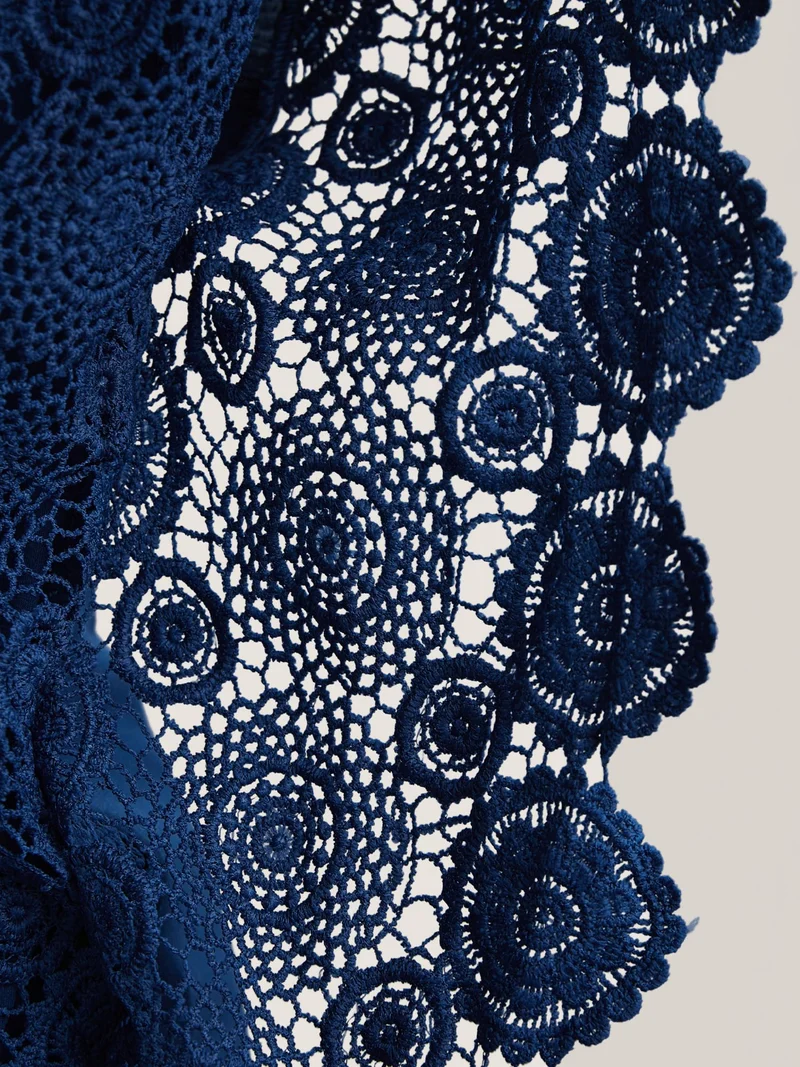 V-Neck Crochet Lace Batwing Sleeve T-Shirt