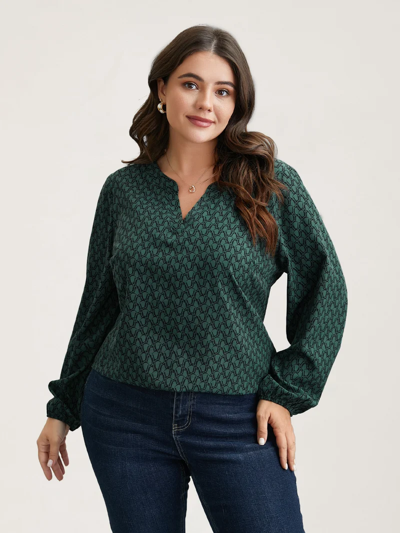 Notched Collar Geometric Print Flowy Blouse