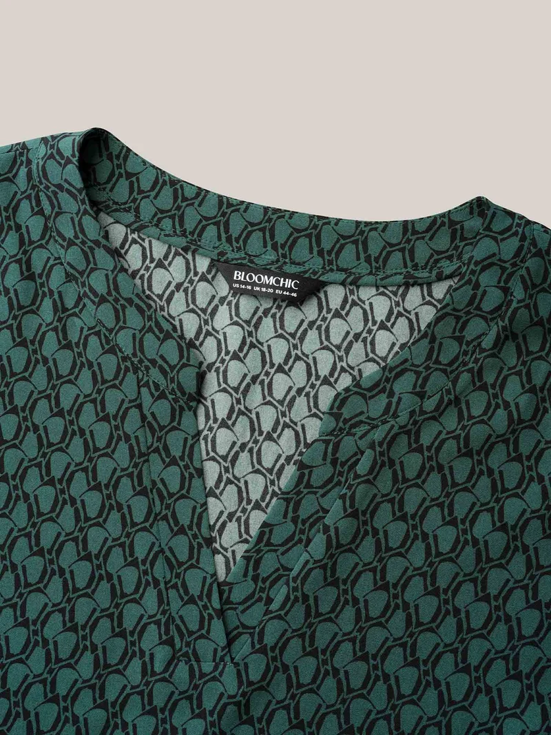 Notched Collar Geometric Print Flowy Blouse
