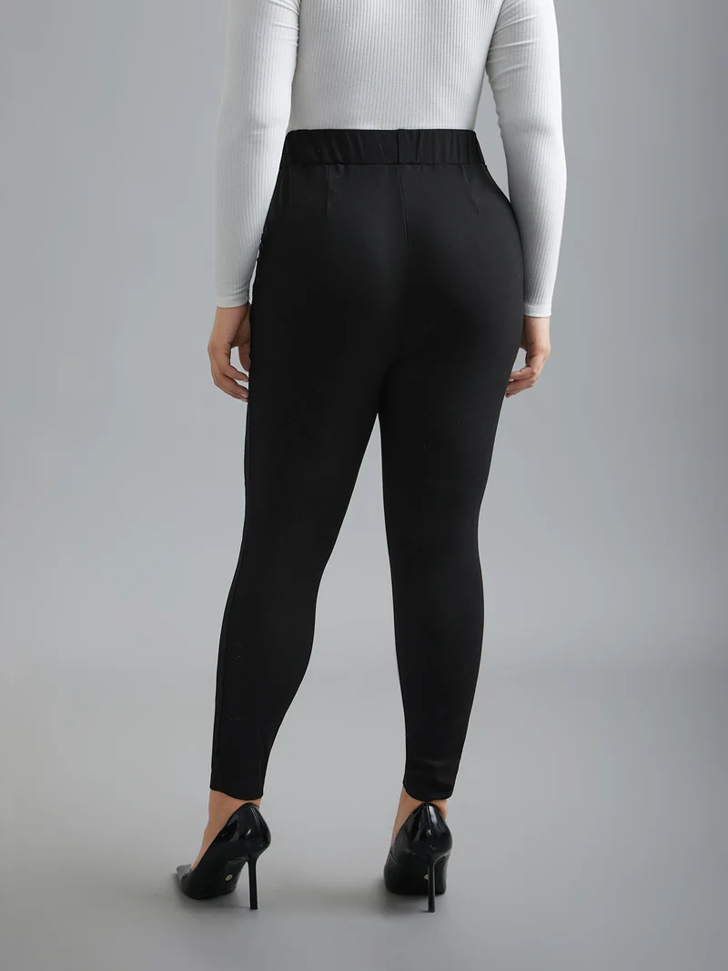 Plain Button Detail Skinny Fit Pants