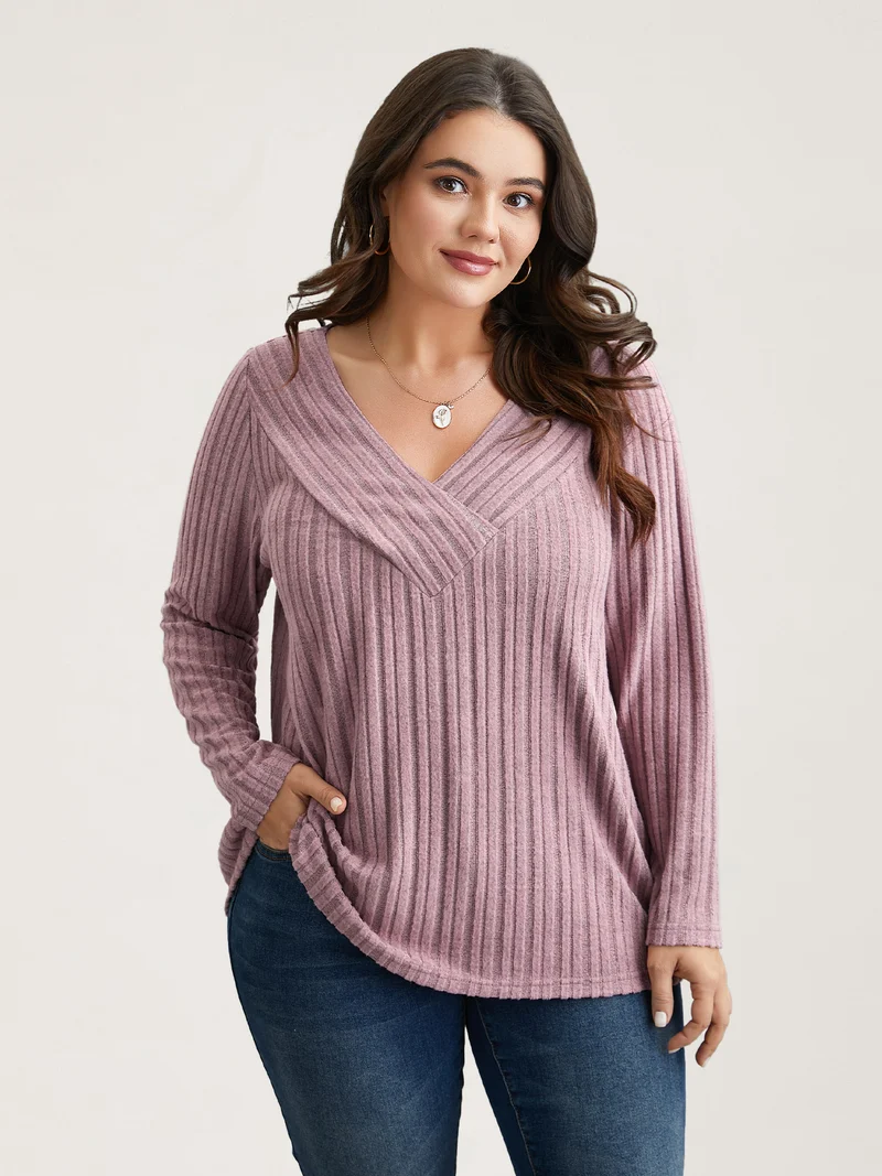 V-Neck Textured Pit Strip Fitted T-Shirt