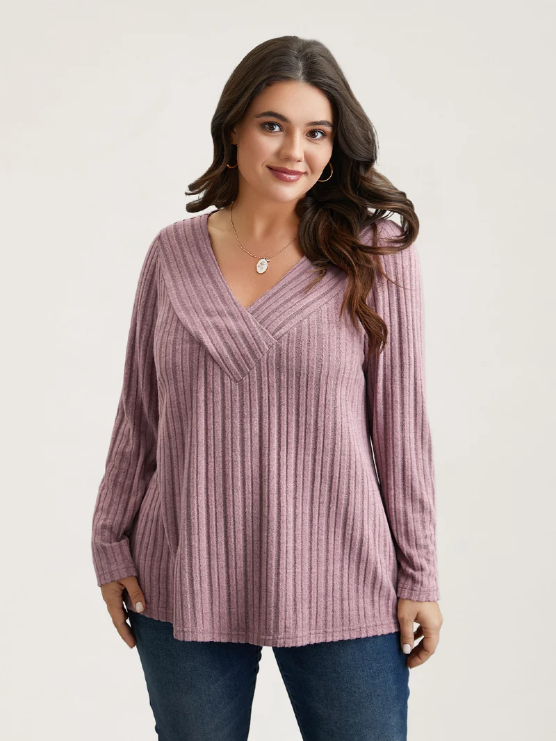 V-Neck Textured Pit Strip Fitted T-Shirt