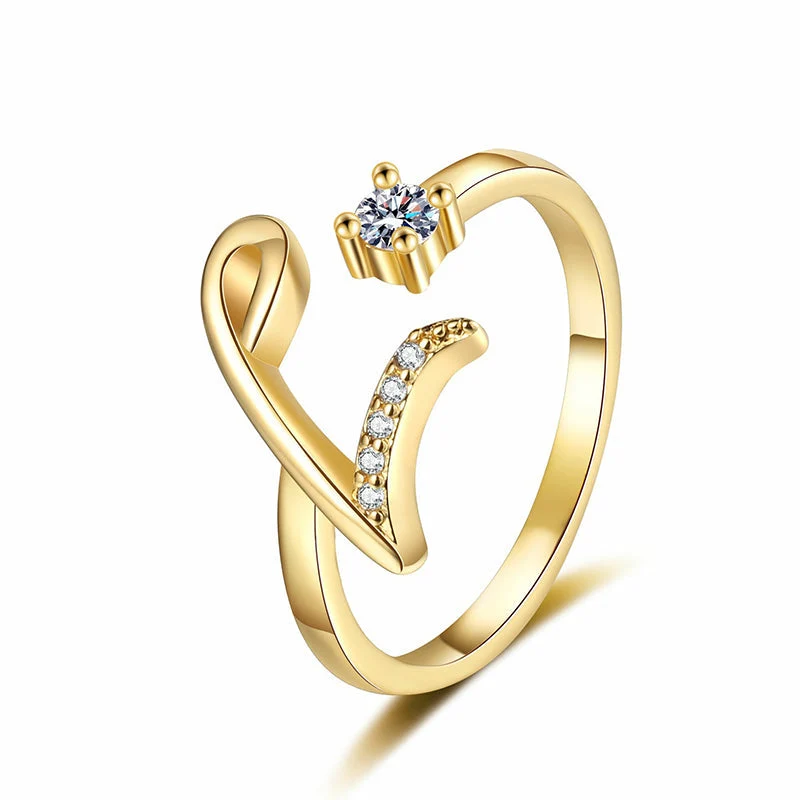 Lumévara™ — Bague cœur initiale élégance personnalisée