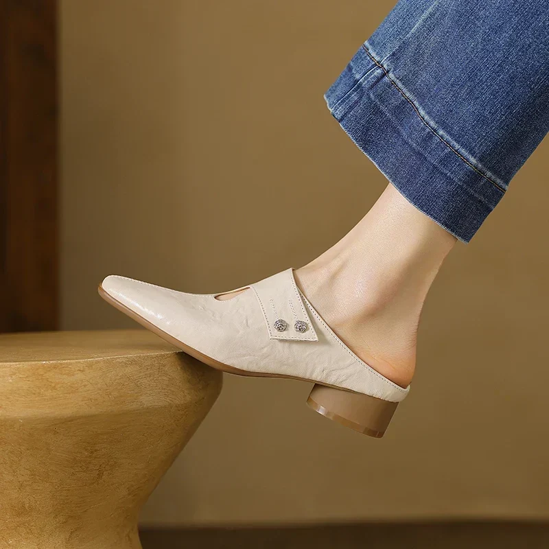 Miles | Mules à Punta avec Détails Découpés