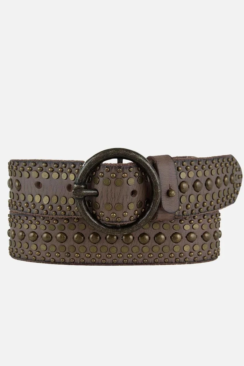 Ceinture en cuir cloutée