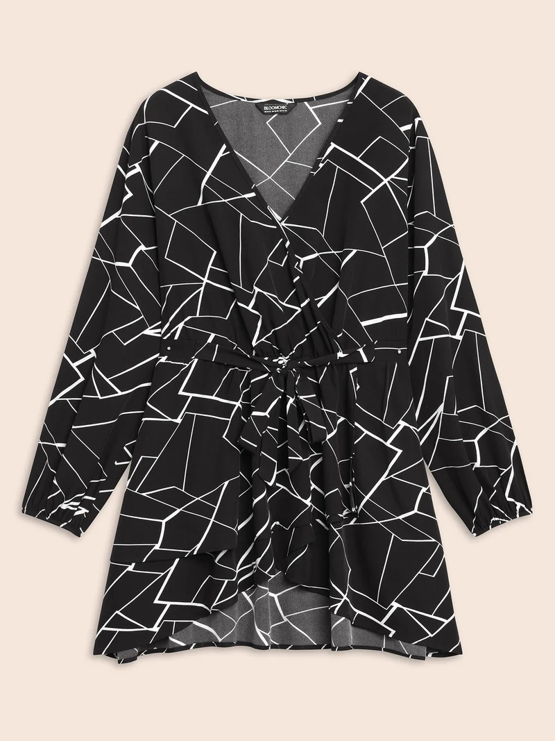 Geometric Overlap Collar Tie Knot Blouse