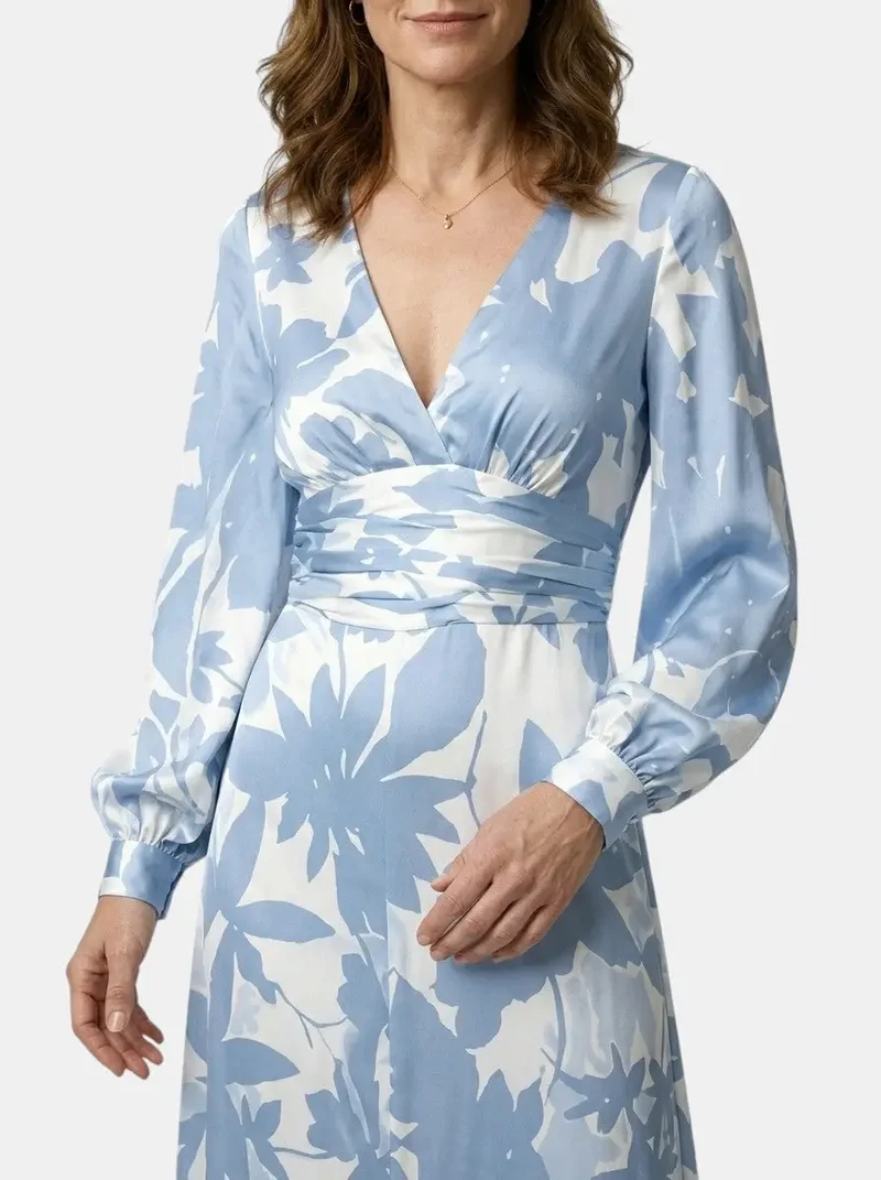 Women's Flowing Fabric Maxi Dress | Elegant Defined Waist Long Sleeve Summer Dress