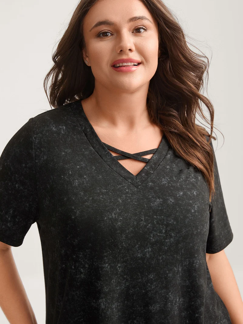 Vintage Cut-Out Solid T-Shirt