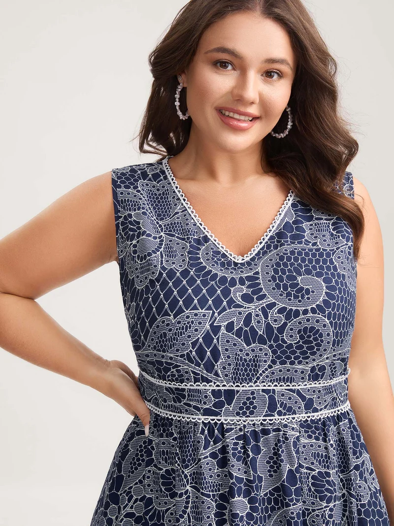 Lace-Like Print Cinched-Waist Midi Dress