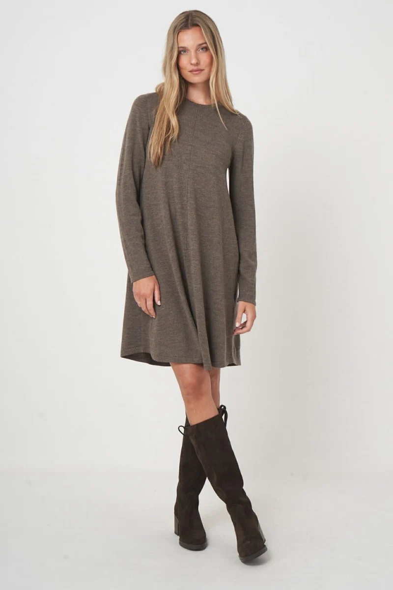 Robe en tricot à coupe évasée