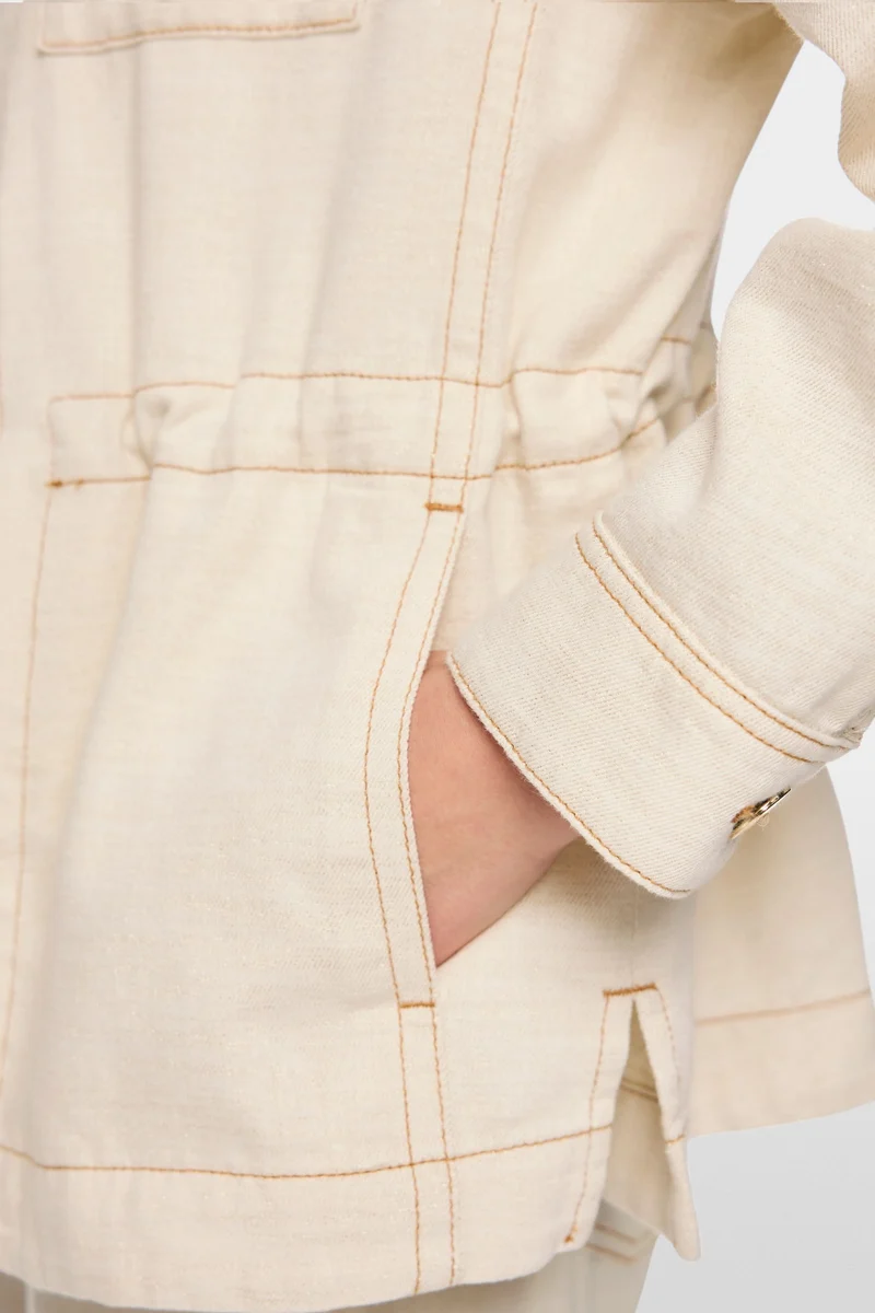 Veste légère à taille ajustable