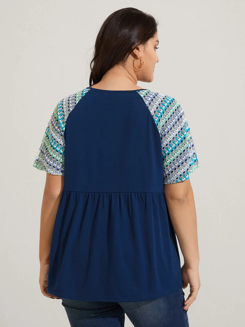 Colorful Crochet Raglan Sleeve T-Shirt