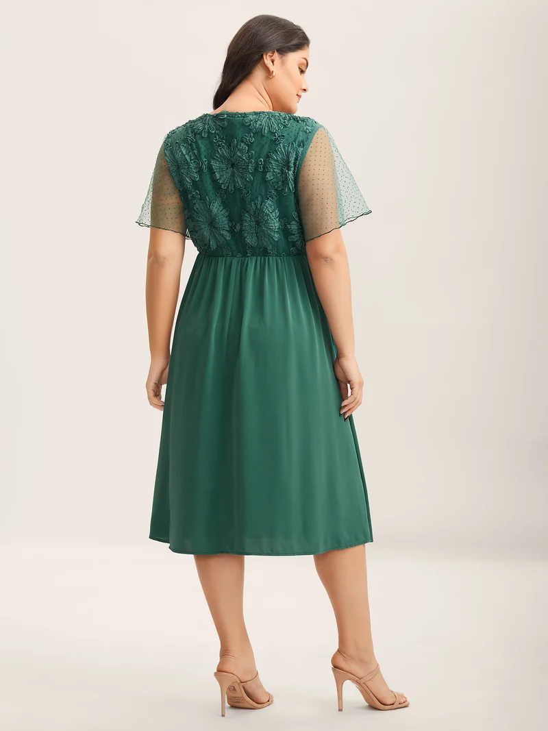 Floral Textured Sheer Pockets Midi Dress