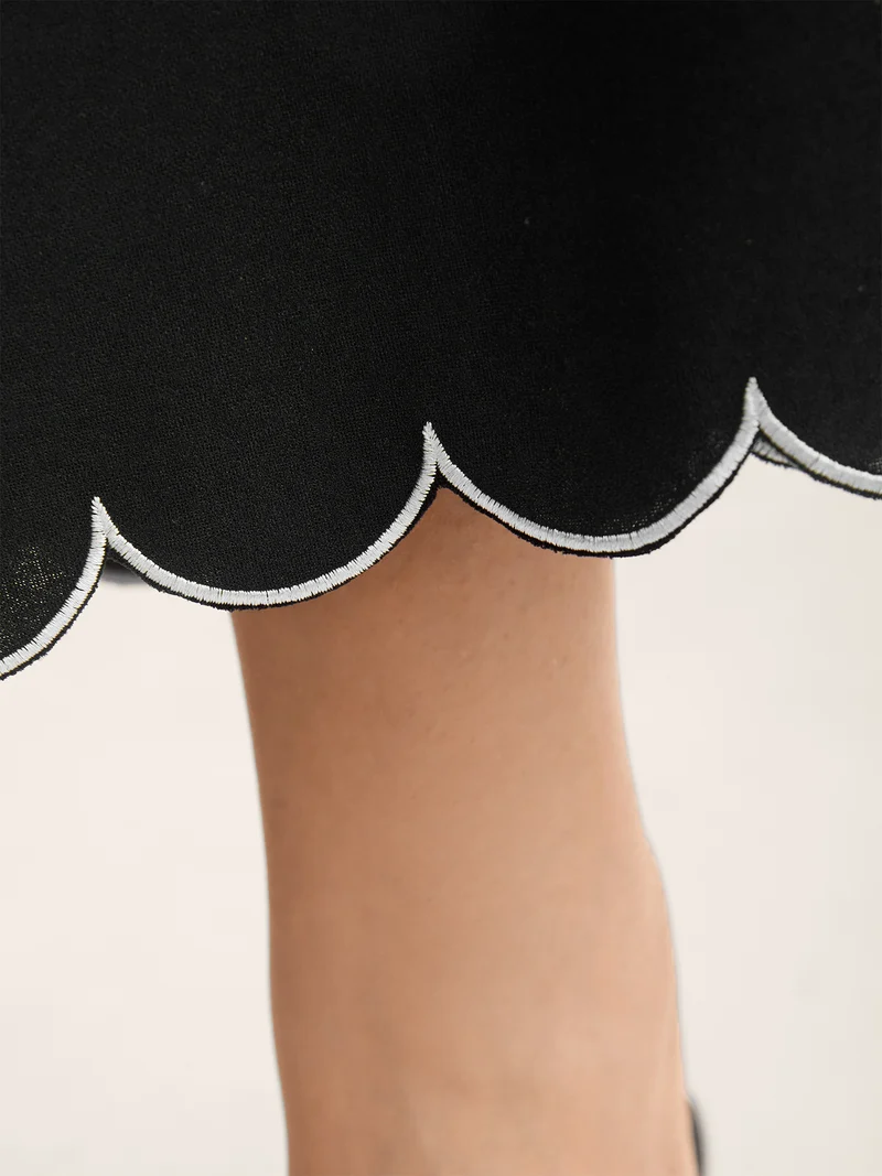 Scalloped Hem Pull-On Wide-Leg Pants