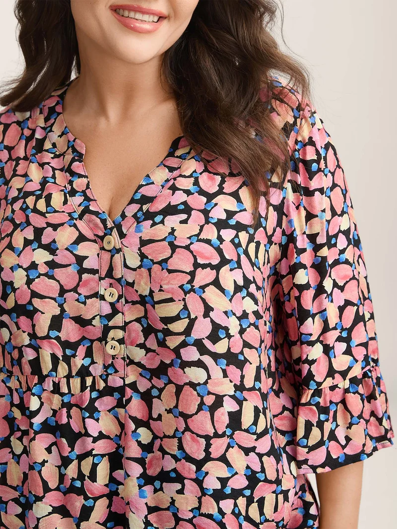 Floral Notched Collar Button Detail Blouse