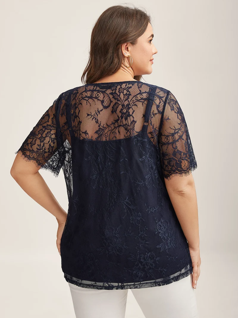 Two-Piece Romantic Sheer Lace Lined T-Shirt