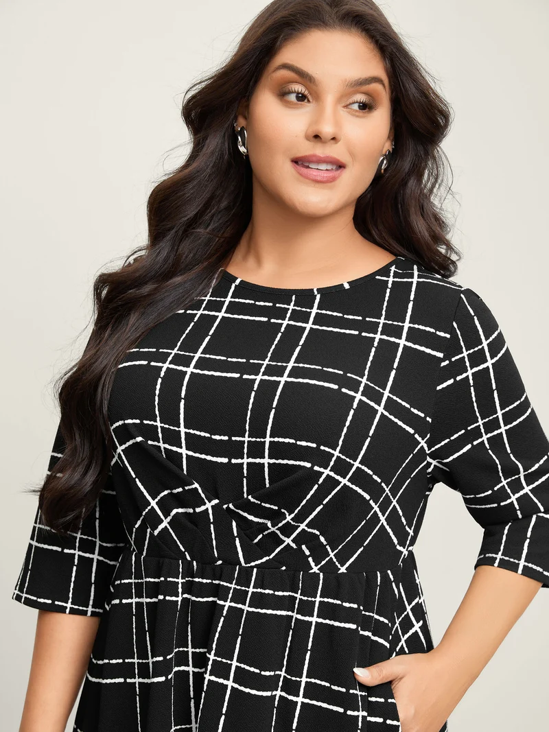 Grid Print Pleated Front Overlap Midi Dress