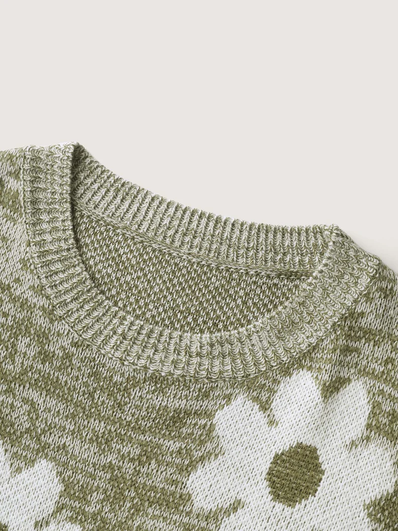 Floral Jacquard Curvy Hem Pullover