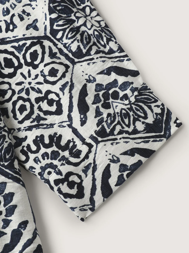 Geometric Print Button-Down Shirt