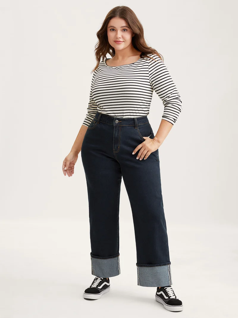 Stretch Cuffed Hem Butt-Lifting Straight-Leg Jeans
