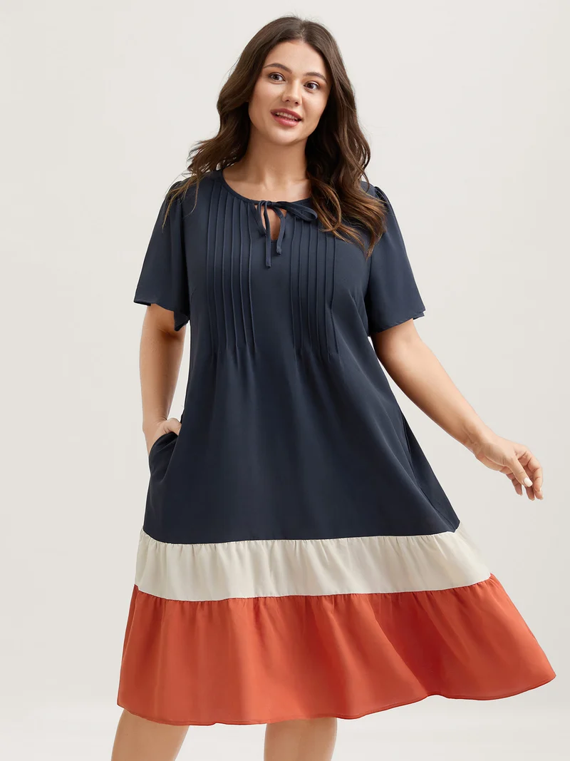 Color Contrast Plicated Detail Midi Dress
